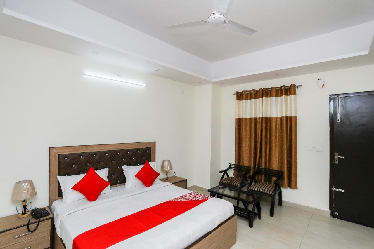 Oyo 35511 Hotel Park View Rohtak 外观 照片